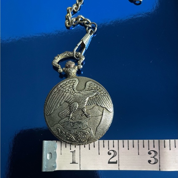 Vintage Acuet Japan Eagle Engraved Pocket Watch - Picture 10 of 10